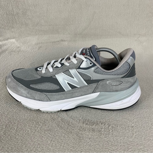 New Balance 990v6 Men's Running Shoes Size 11.5 Gray White Suede Walking Sneaker - Picture 2 of 10
